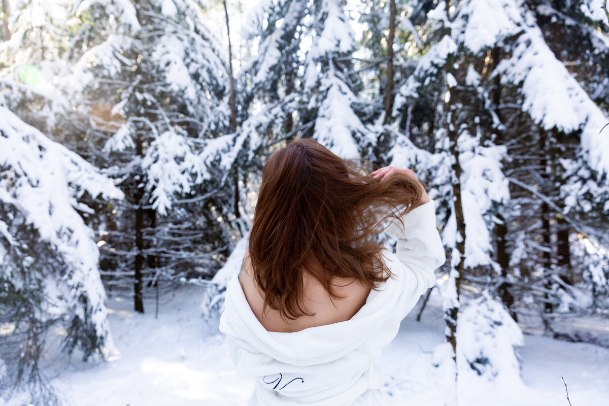 boudoir-fotoshoot-in-de-sneeuw